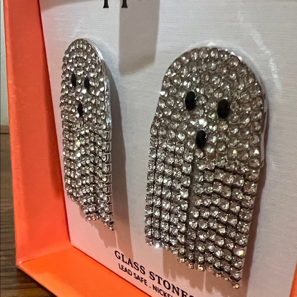 Piper K | Glittery Ghosts 👻 - Picture 5 of 8